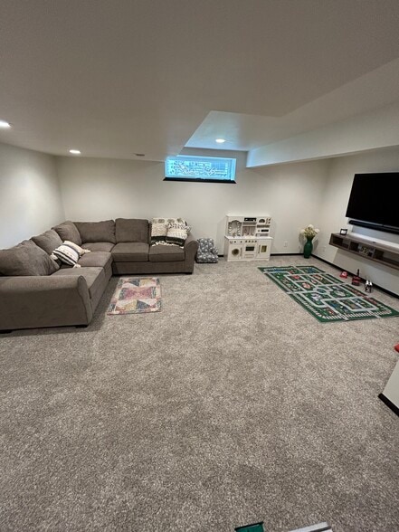 Building Photo - 5370 Little Bluestem Dr
