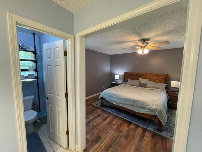 Building Photo - 350 Katydid St