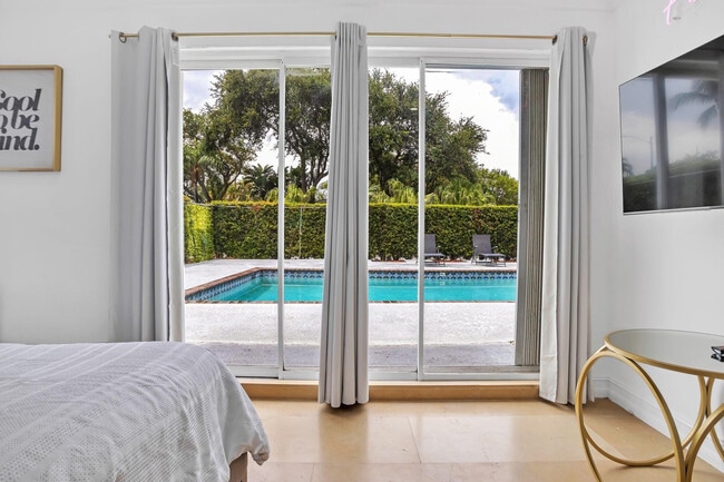 Building Photo - 2007 Northridge Rd