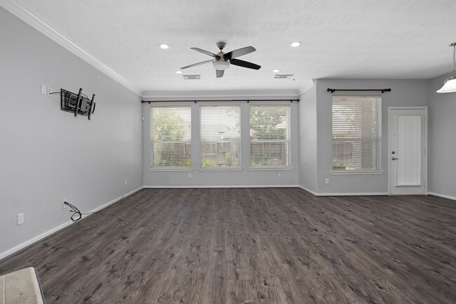 Building Photo - 6703 Forsythe Ln