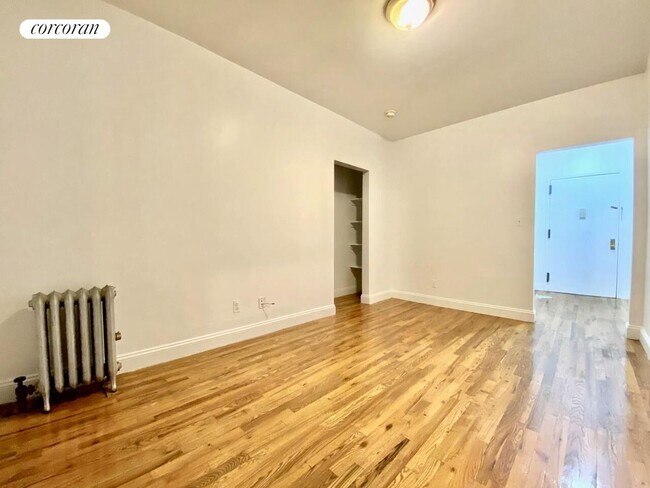 Building Photo - 351 St Nicholas Ave