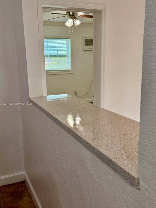 Building Photo - 7000 SW 23rd St