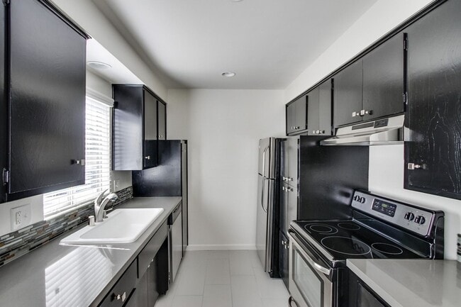 Building Photo - The Parker