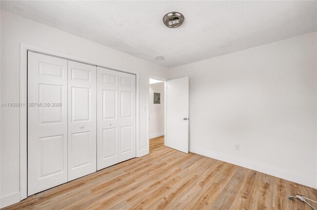 Building Photo - 668 NW 31st St