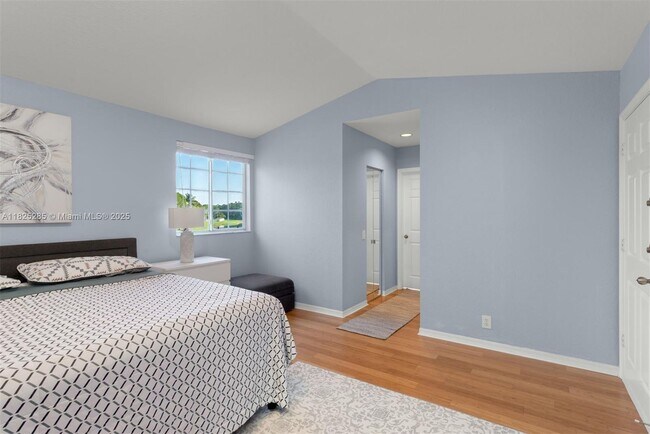 Building Photo - 380 Cambridge Dr