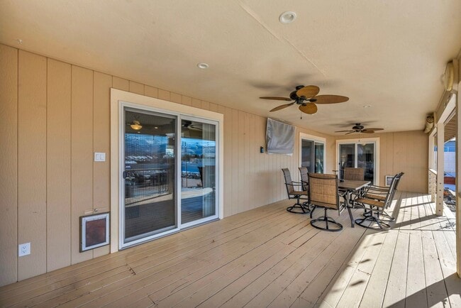 Building Photo - FULLY FURNISHED MOUNTAIN VIEW RETREAT with HOT TUB, RV PARKING & NO HOA