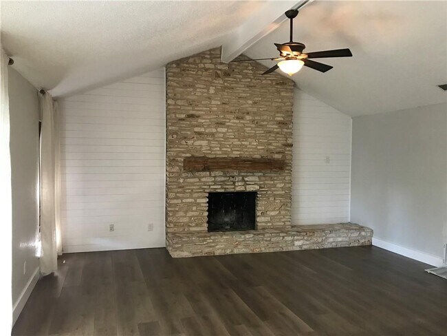 Building Photo - 3406 Valley Pike Rd