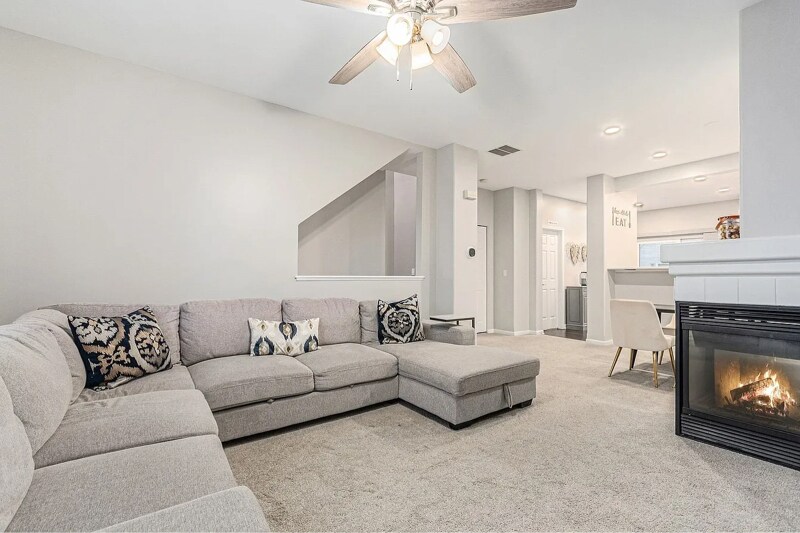 Building Photo - 4325 Savoy Ln