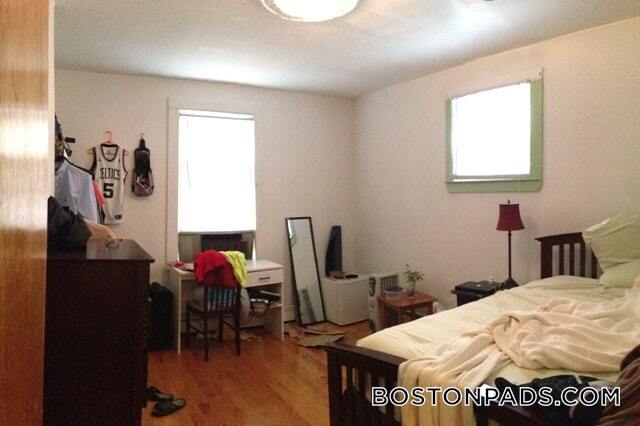 Building Photo - 35 Brookline St