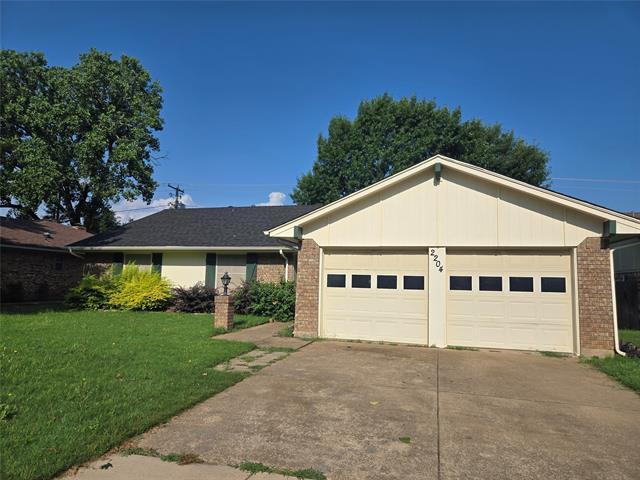 Primary Photo - 2204 Shady Park Dr