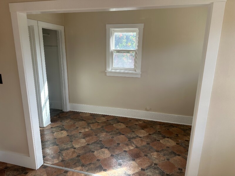 Building Photo - 3046 Island Ave