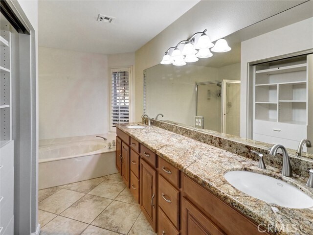 Building Photo - 76871 Castle Ct
