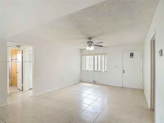 Building Photo - 8420 SW 133rd Avenue Rd
