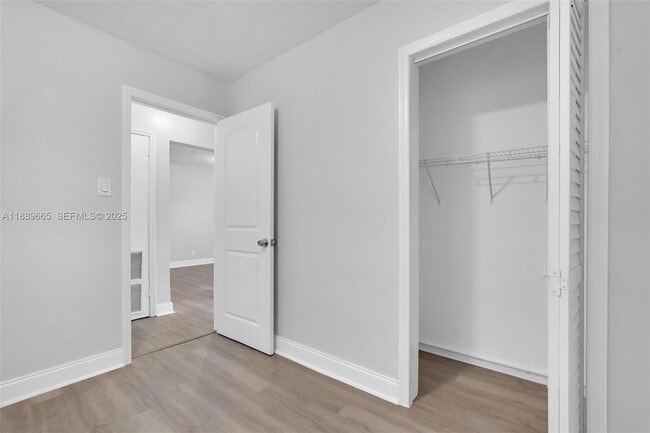 Building Photo - 746 SW 4th St