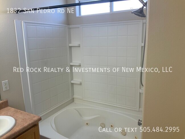 Building Photo - 1832 San Pedro Rd