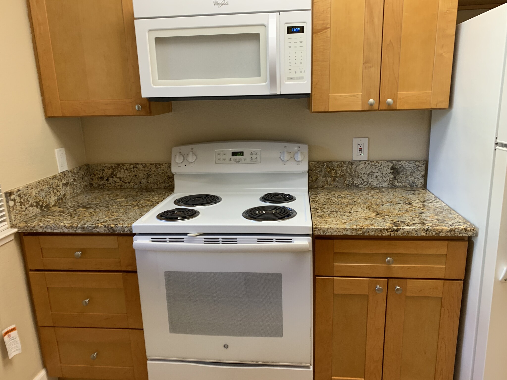 Building Photo - 6250 Havenside Dr