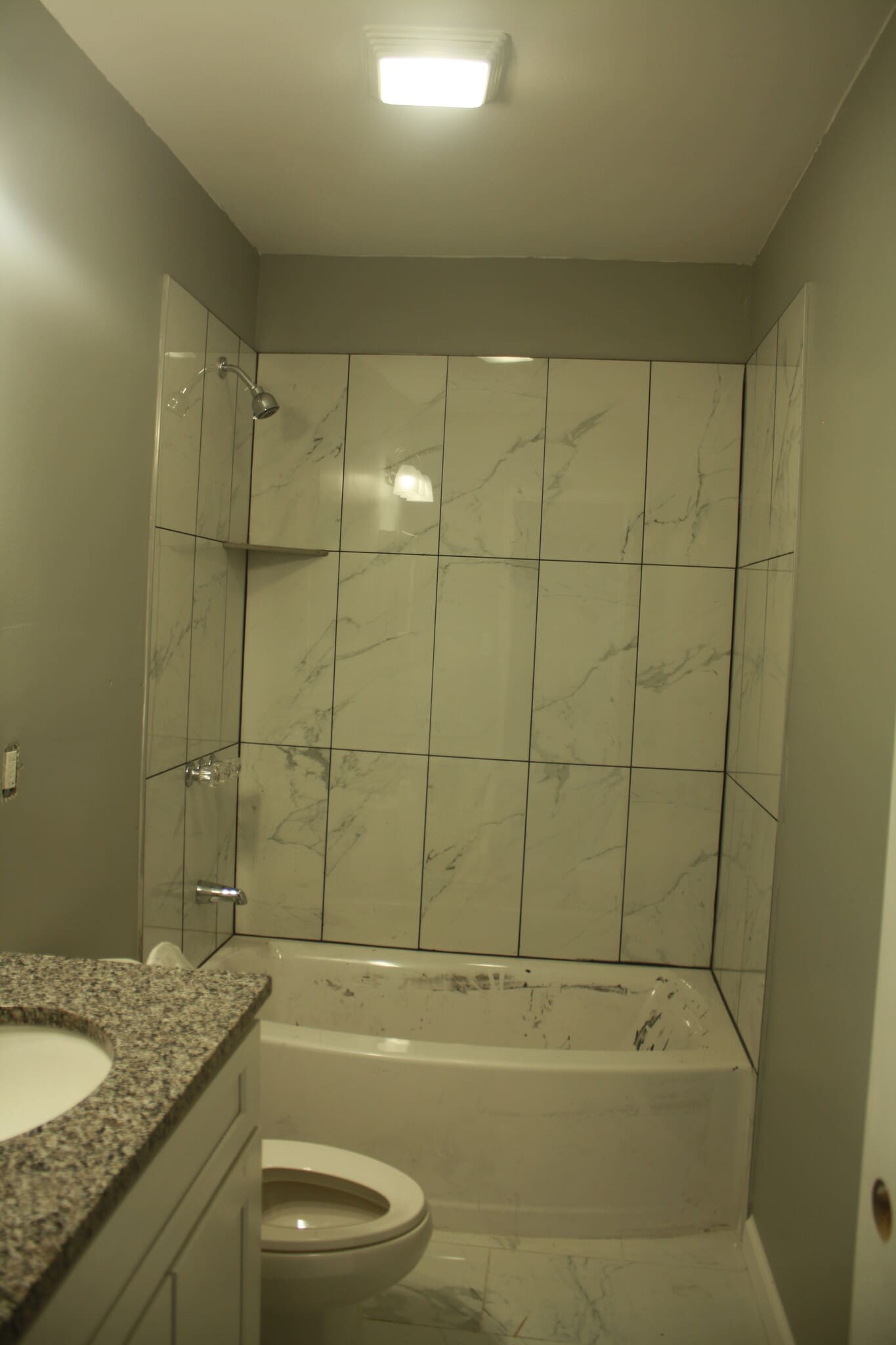 7918 1/2 Bathroom - 7918 Lloyd Ave