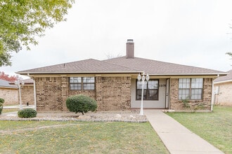 Building Photo - 1105 Gordon Blvd