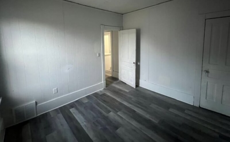 Building Photo - 2605 N 16th St