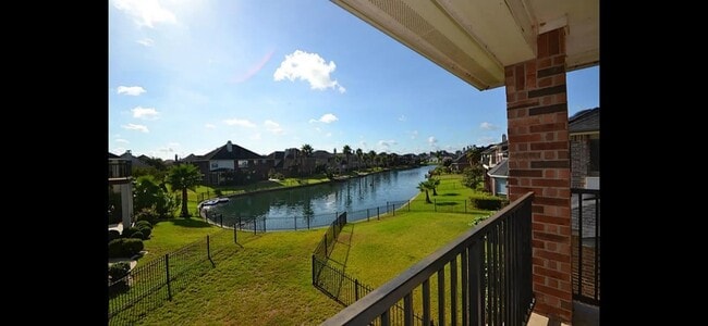 Building Photo - 14207 Cairns Ct