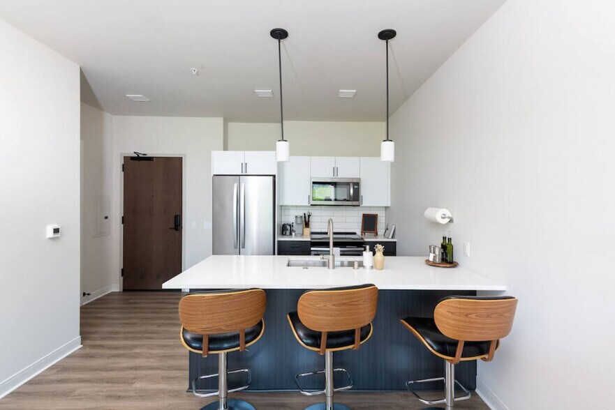 Building Photo - 1632 N Franklin Pl