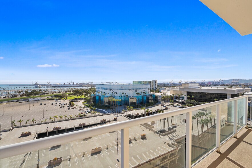 Building Photo - 488 E Ocean Blvd