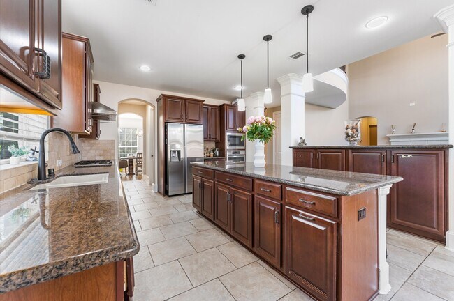 Building Photo - 31183 Pecan Creek Dr