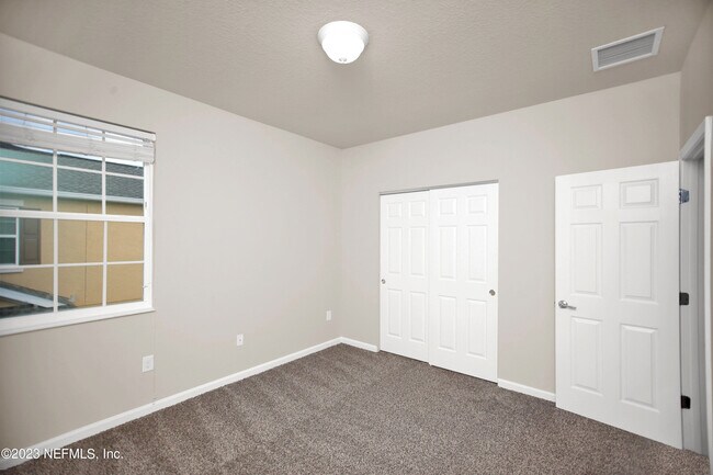 Building Photo - 14046 Saddlehill Ct