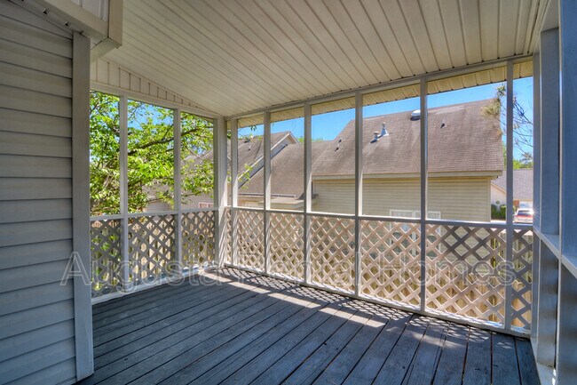 Building Photo - 3614 Cullen Dr