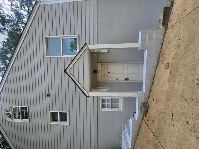 Primary Photo - 260 Patterson Ave SE