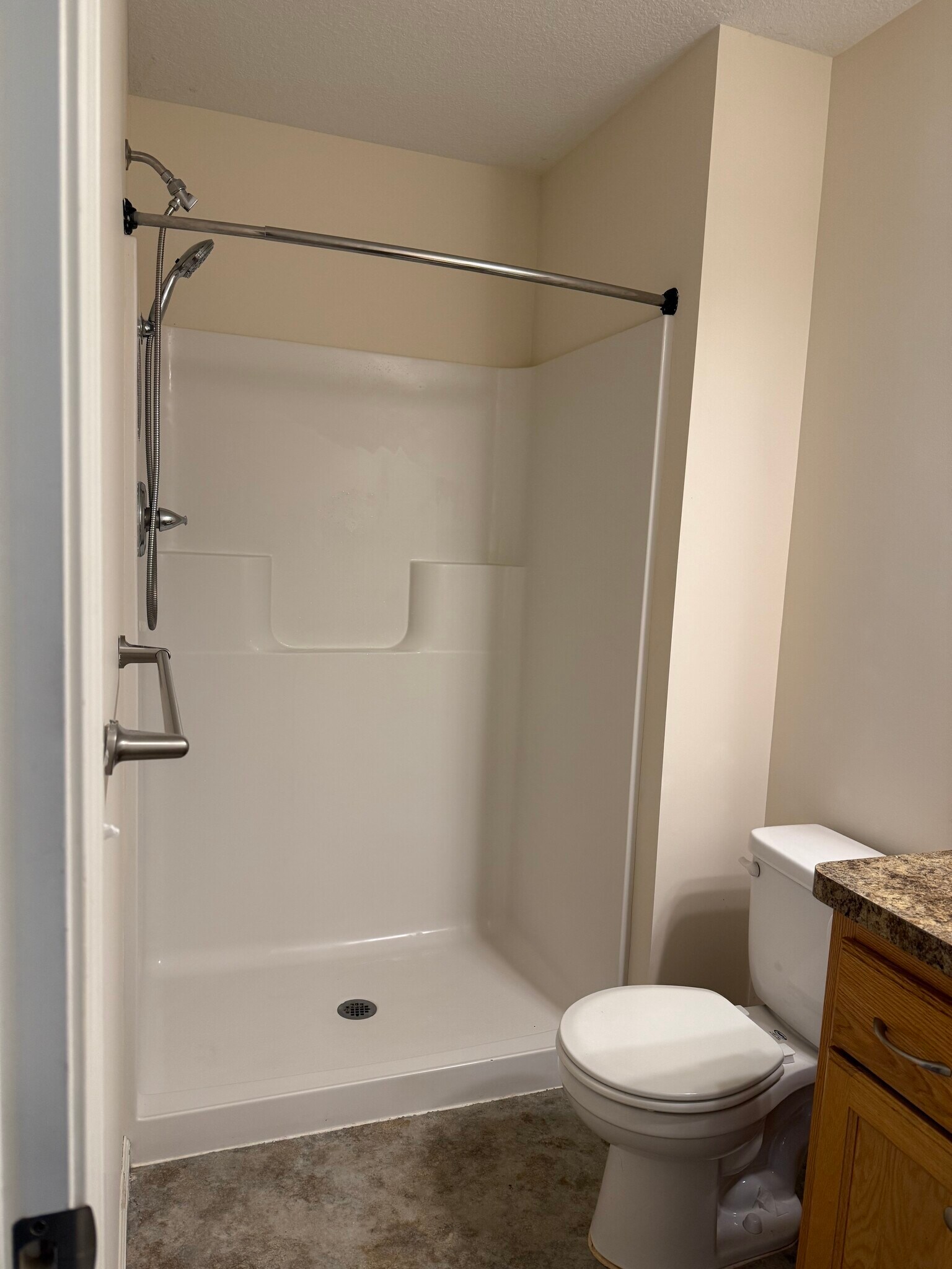 BATHROOM LOWER - 1607 15th Ave N