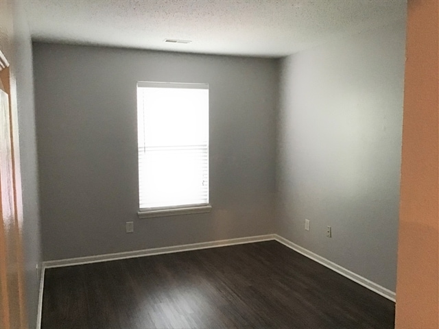 Building Photo - 7316 Parklake Pl