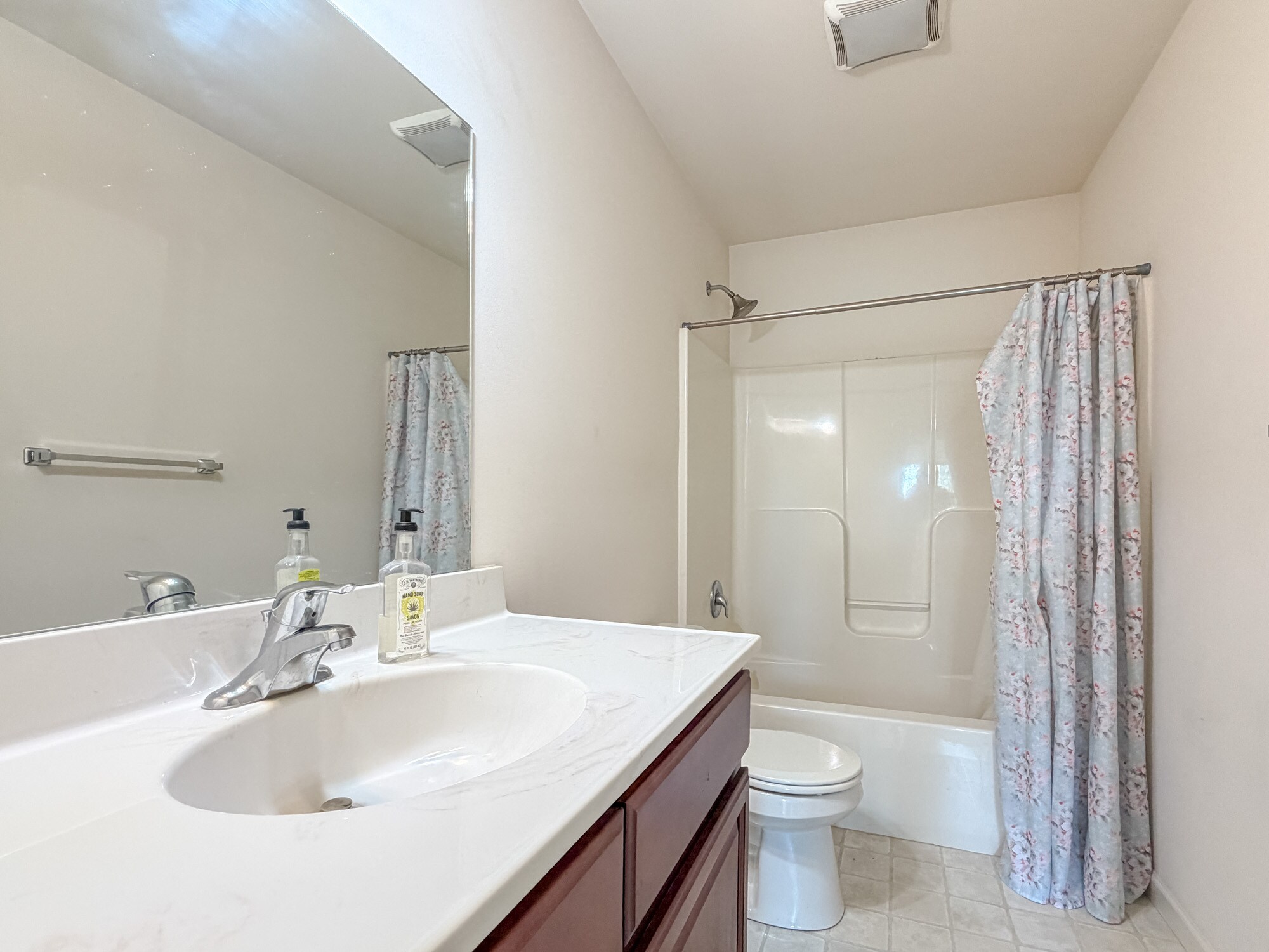 Building Photo - 271 Wildflower Dr