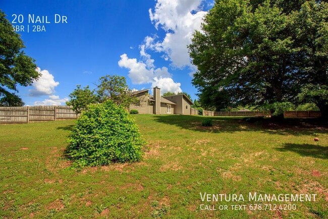 Building Photo - Charming 3-Bedroom Ranch with Spacious Bac...