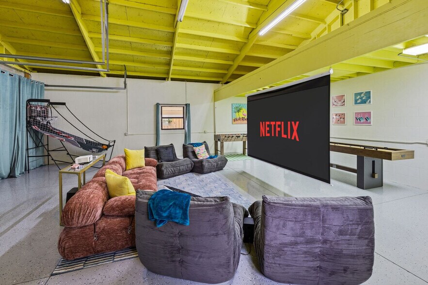 Building Photo - 11988 117th St N