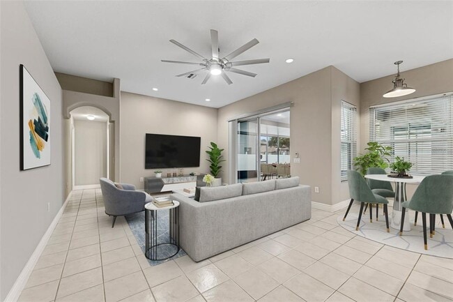 Building Photo - 25946 Buckthorn Ave