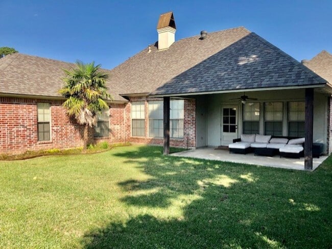 Building Photo - GATED NORRIS FERRY LANDING-BEAUTIFUL 4/2 HOME