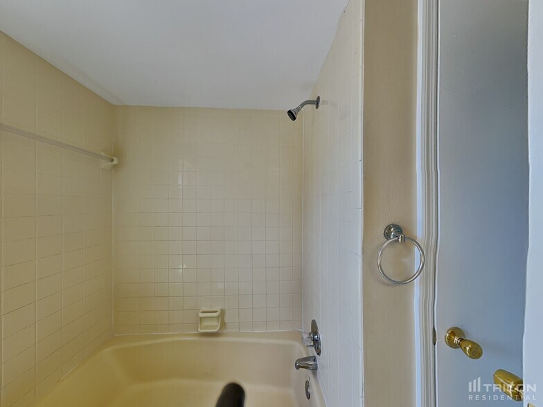 Building Photo - 11243 Homeway St