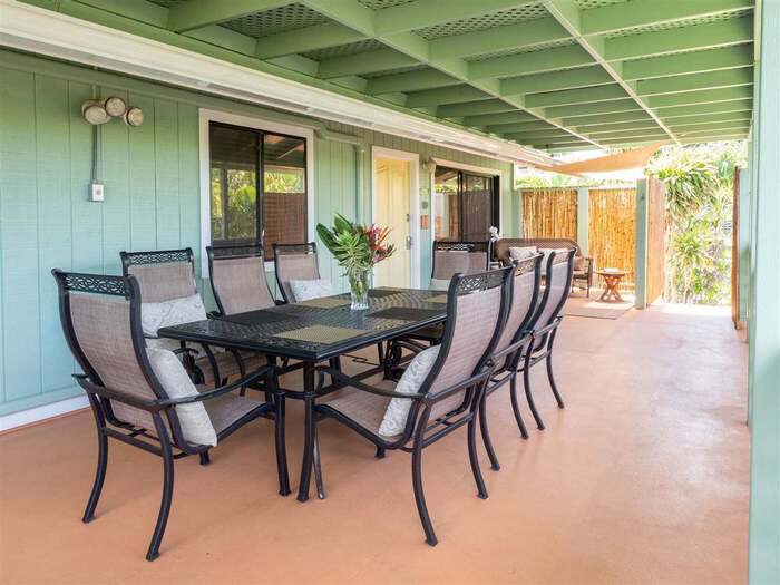 Building Photo - 293 Alaume St