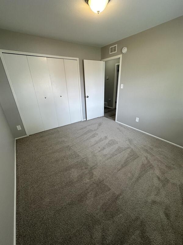 Building Photo - 413 St John St