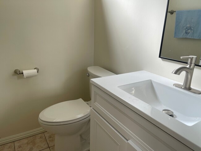 Building Photo - 15507 Caulfield Ave