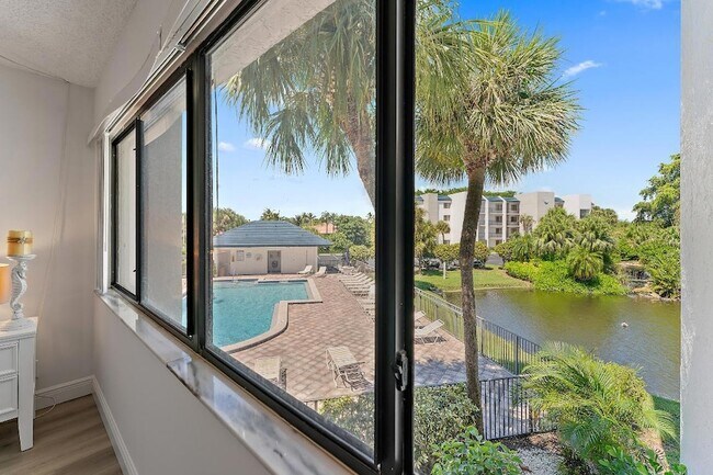 Building Photo - 1605 S US Hwy 1