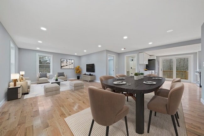 Building Photo - 13 Broadway