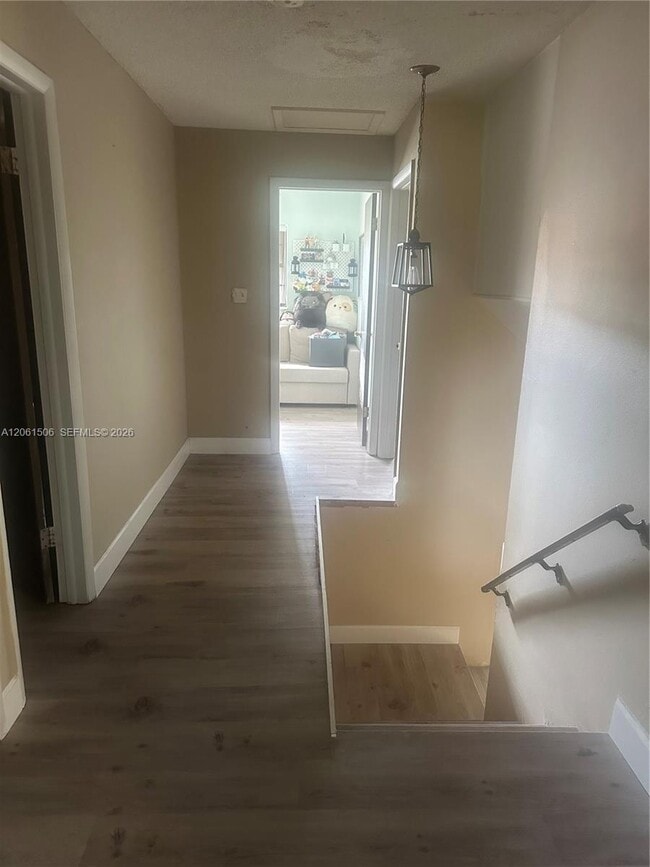 Building Photo - 62 Spinning Wheel Ln