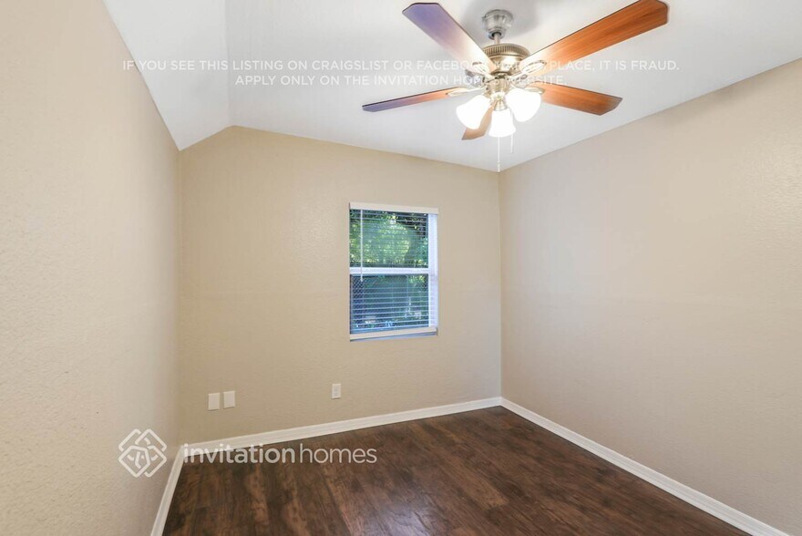 Building Photo - 741 37th Ave S