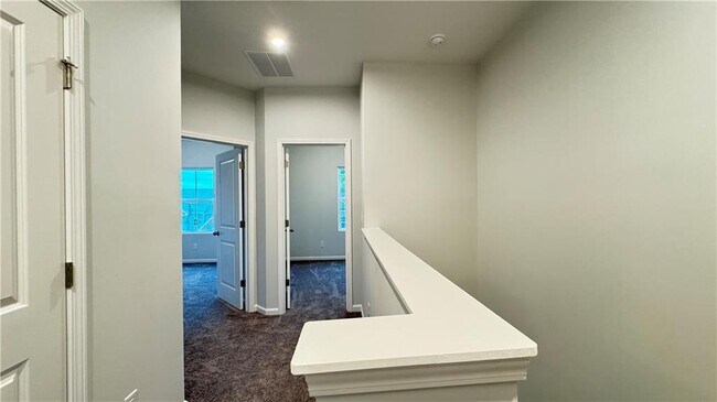 Building Photo - 2278 Whistler Wy NE