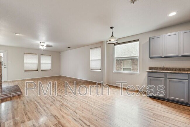 Building Photo - 13072 Sewanee Dr