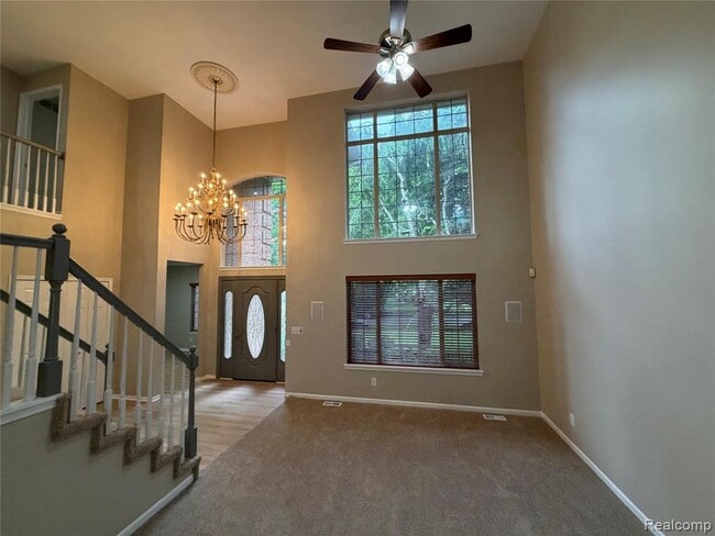 Building Photo - 27424 Rosewood Ct