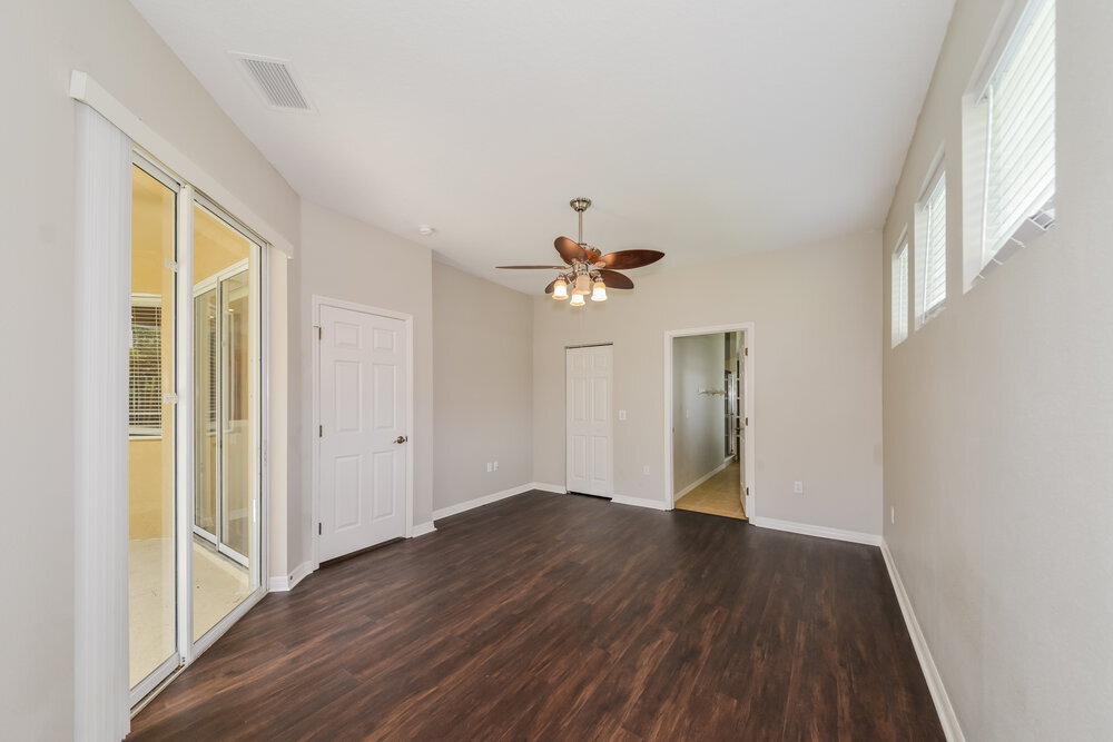 Building Photo - 5412 Lexington Dr
