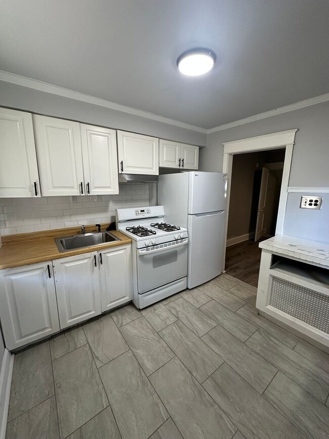 Building Photo - Charming 3-Bedroom Row Home in Upper Darby